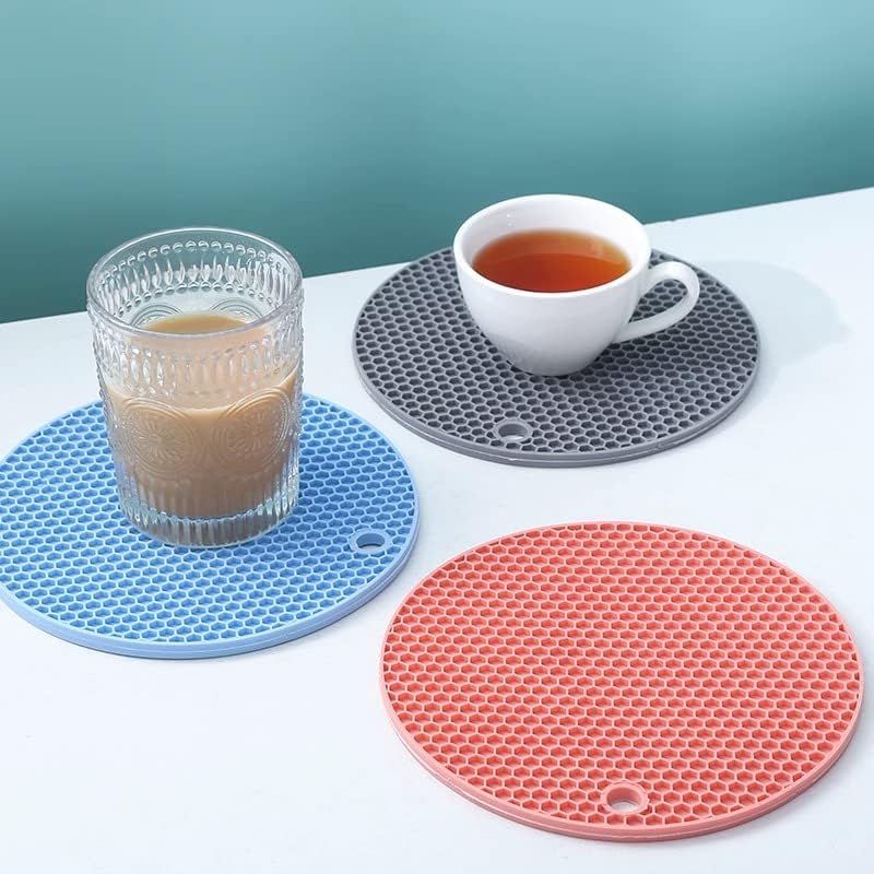 Silicone Heat Resistant Table Mat (BUY 1 GET 3 FREE)